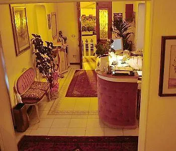 Hotel Serena 3*