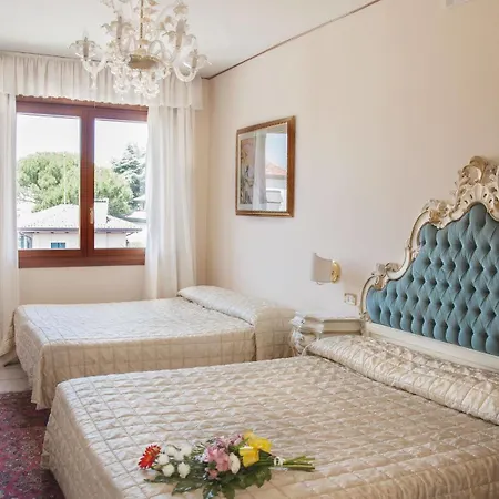 Serena Hotel