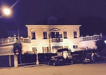 Serena Hotel